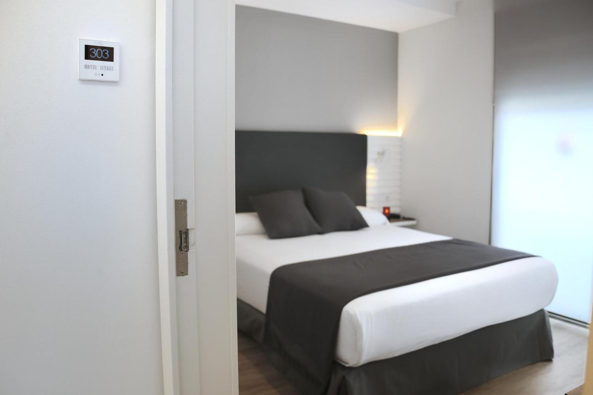 Sitges Chill Bar&Rooms Exterior foto